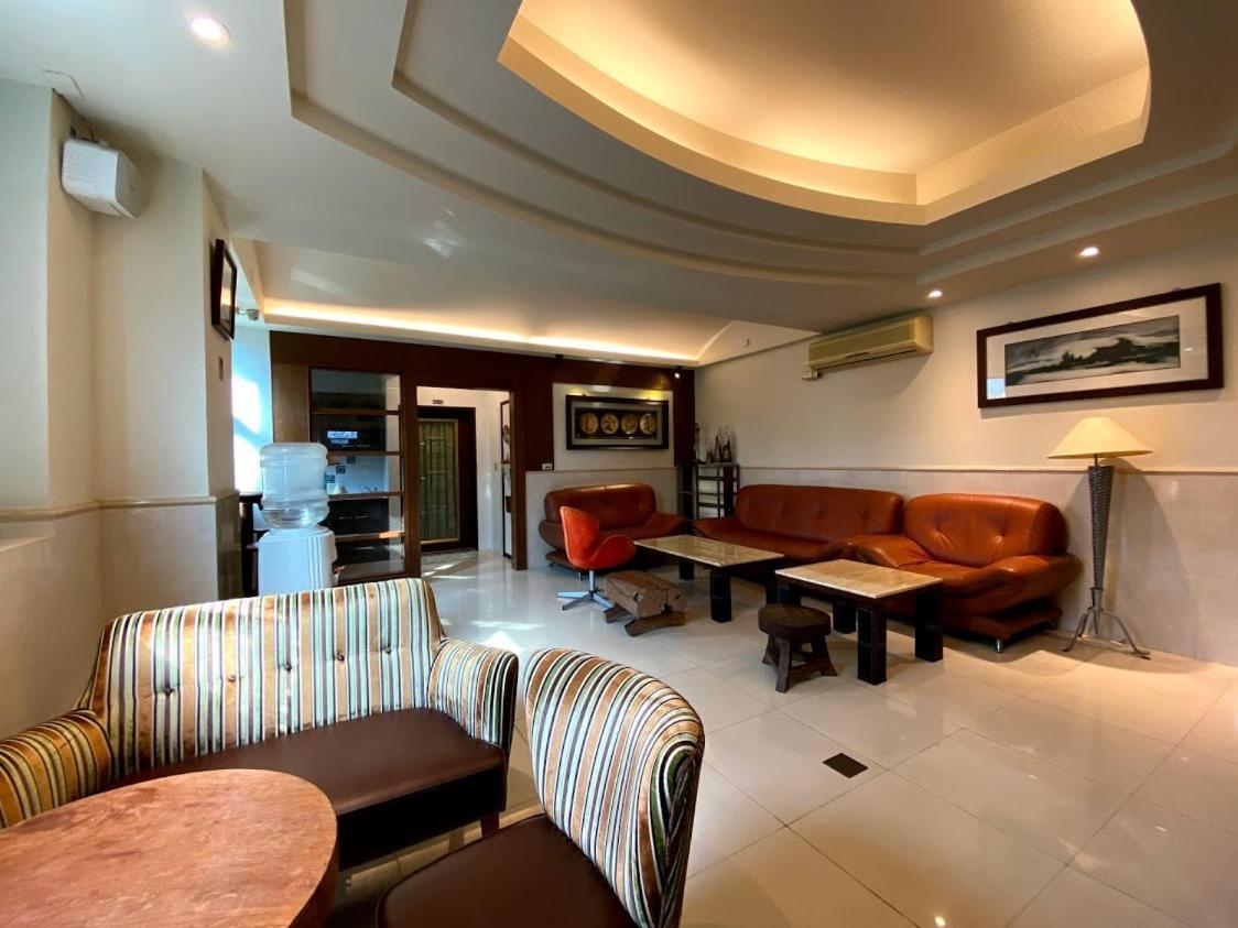 Ho Feng Private Hotel 電梯自助民宿 Ji'an Buitenkant foto
